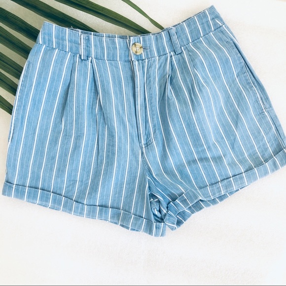 Forever 21  Blue Striped Denim Shorts Size XS - Picture 1 of 7
